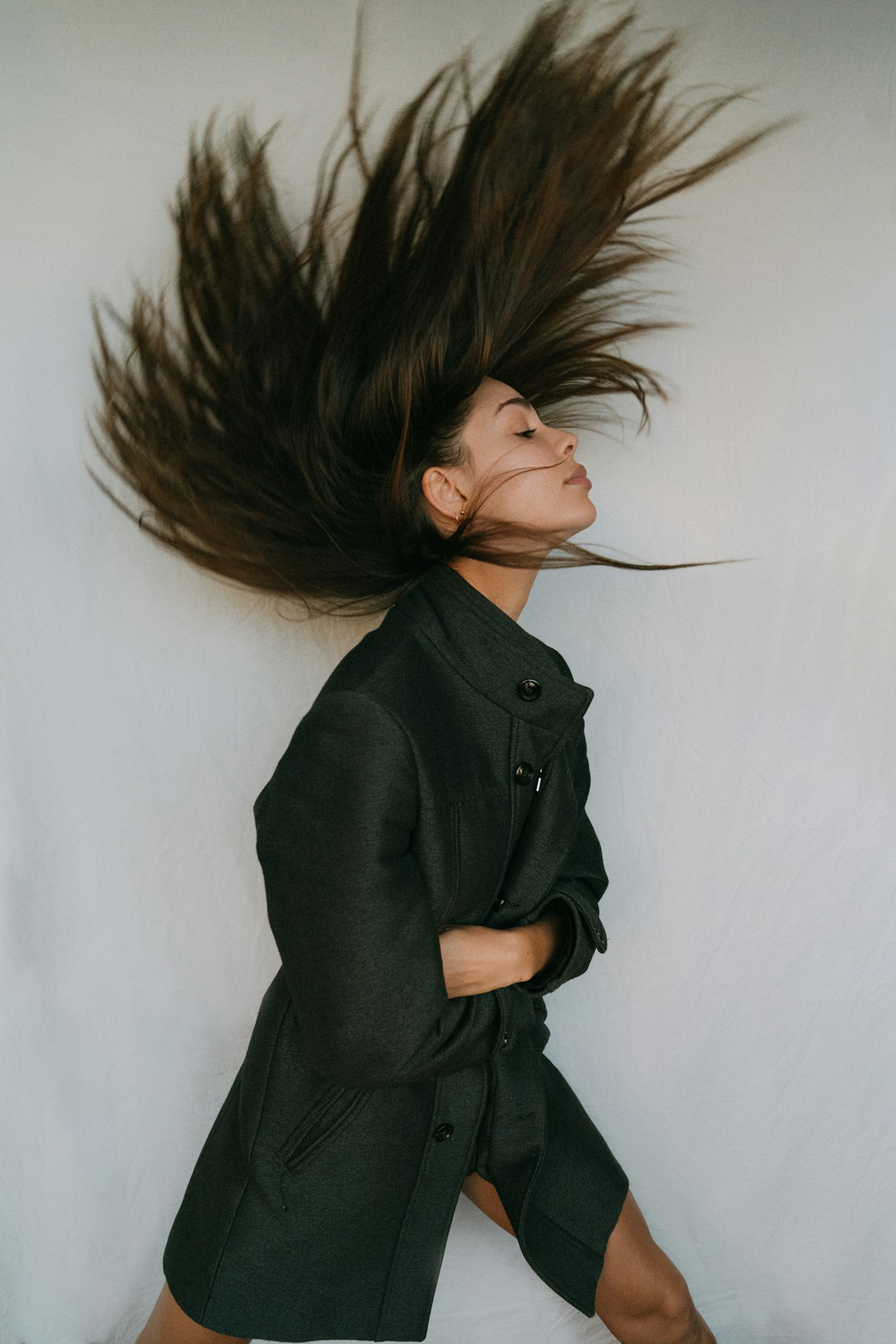 Hair in motion — the SLEEQ flip